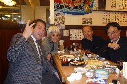 左：成田氏、右から浅井、間地の両氏